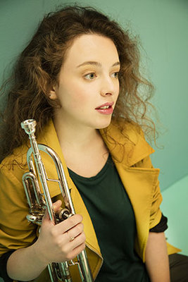 Lucienne-Renaudin-Vary---Warner-classic-©-Simon-Fowler-(2)